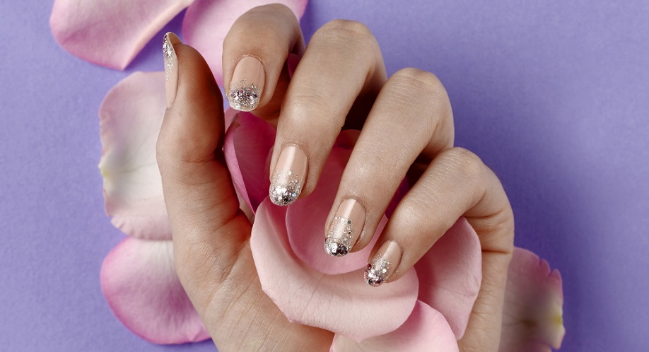 sparkle nail art